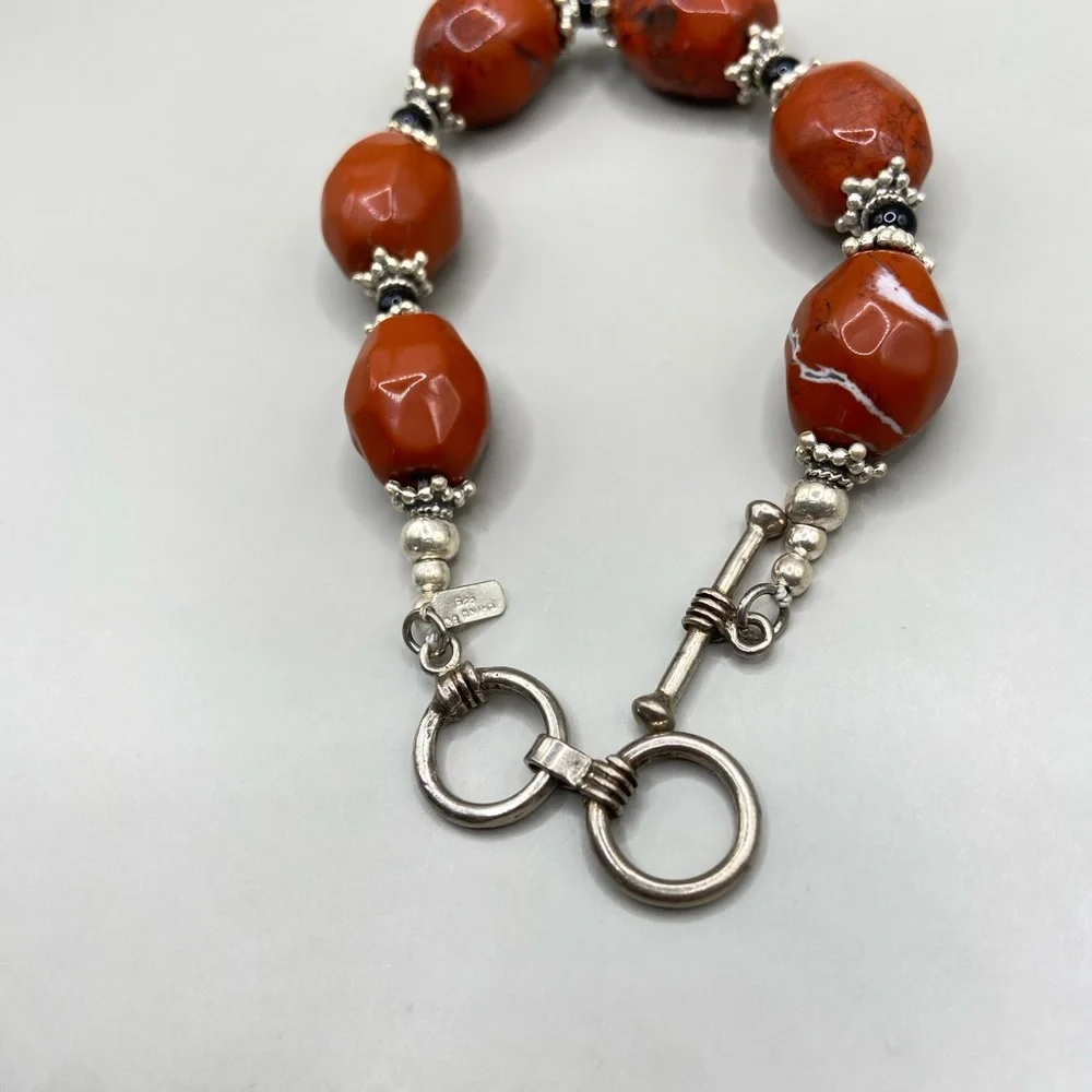 Chunky Red Jasper Black Onyx Toggle Bracelet - Picture 7 of 8